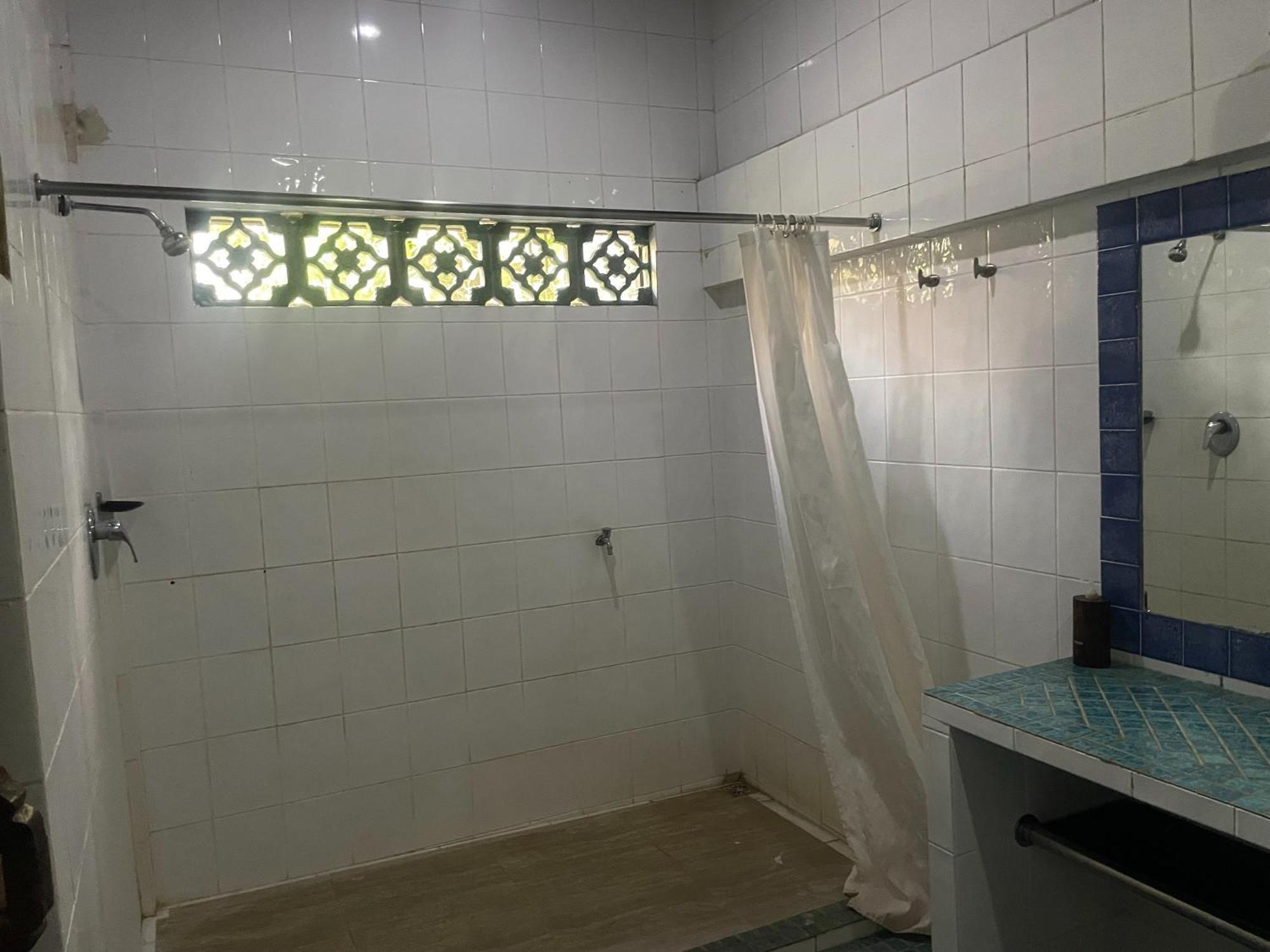 Graha Madesimon Hotel Ketewel Екстериор снимка