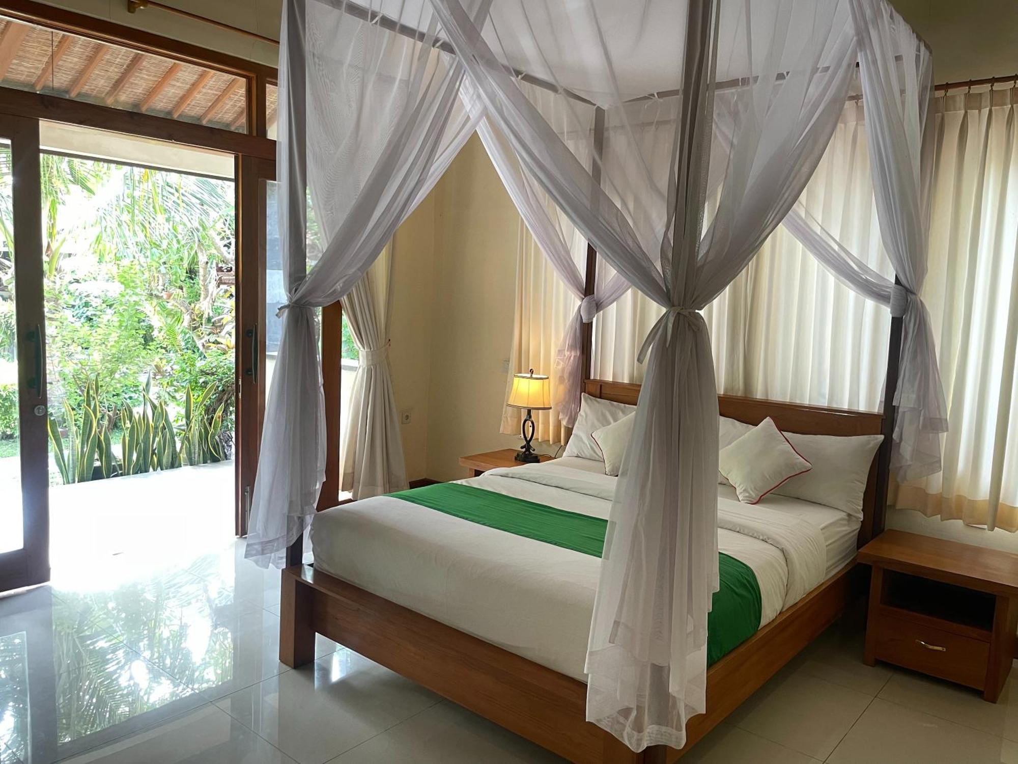 Graha Madesimon Hotel Ketewel Екстериор снимка