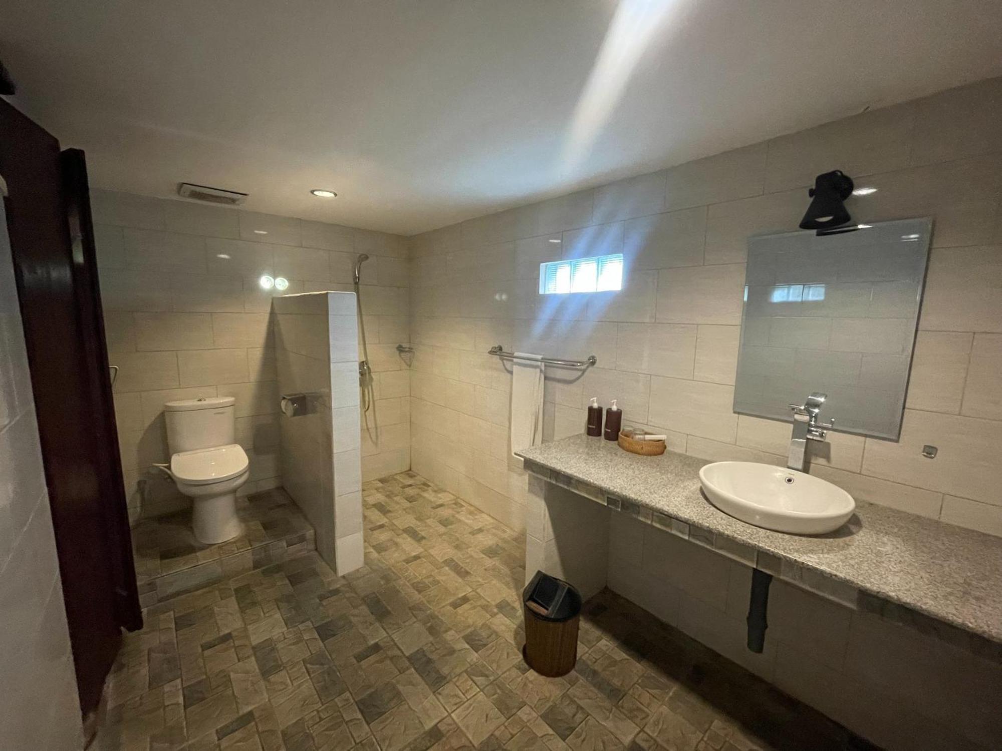 Graha Madesimon Hotel Ketewel Екстериор снимка