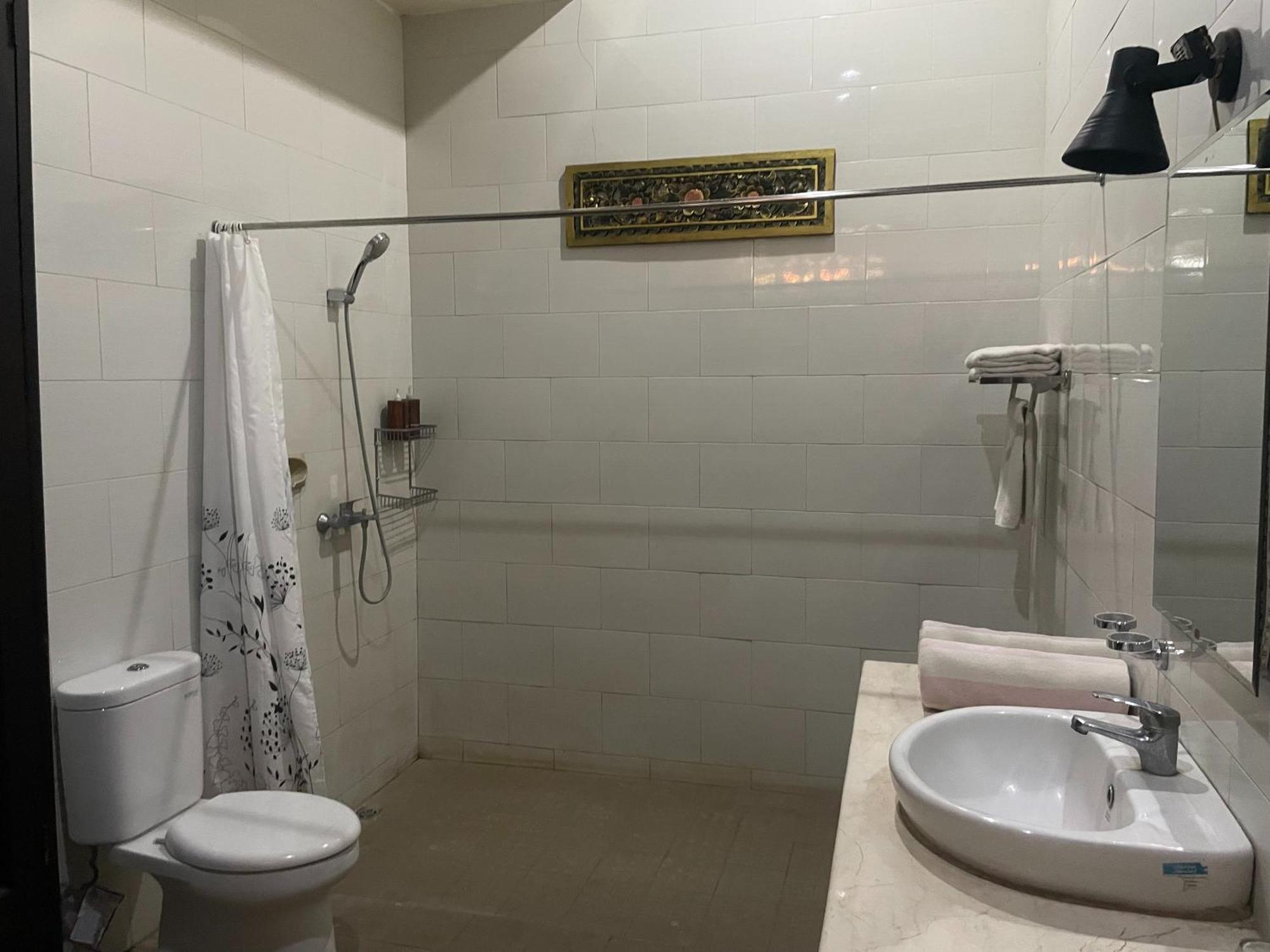 Graha Madesimon Hotel Ketewel Екстериор снимка